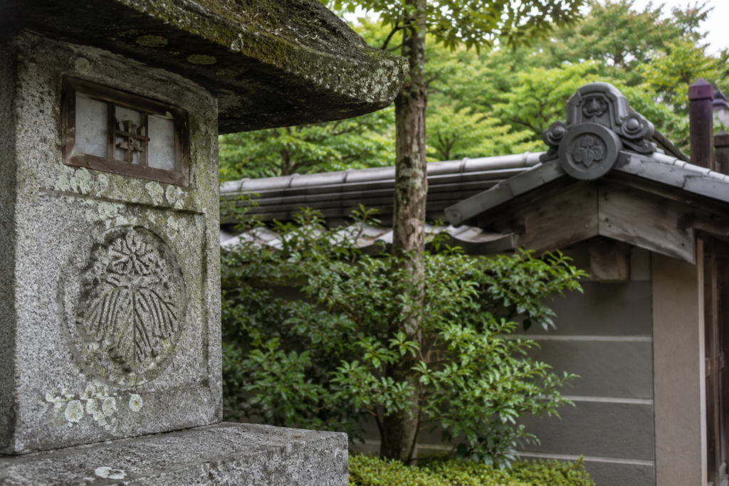 From Family Crest to Garden: How Kamon Plants Shaped Japanese Landscape Design