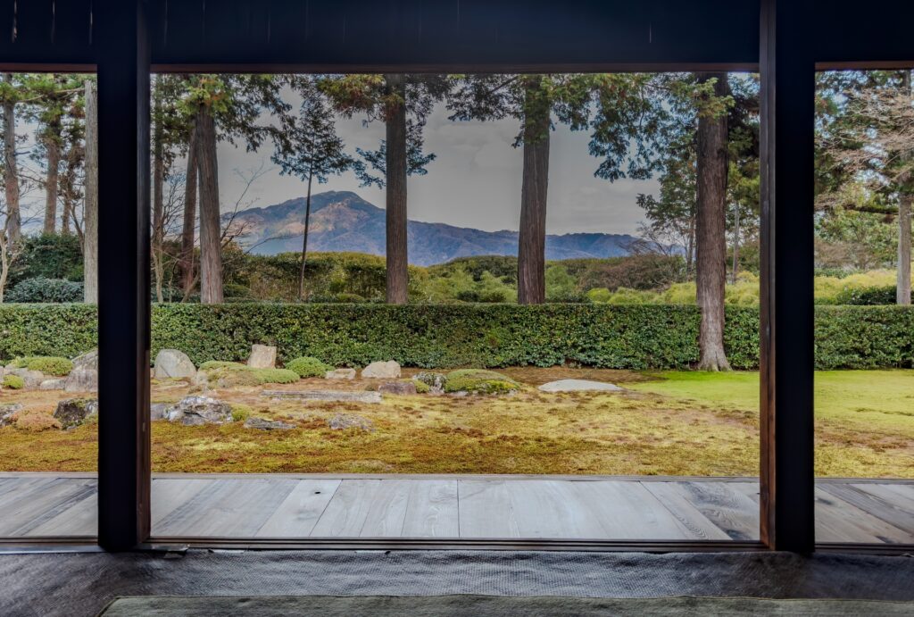 34159309_m Shakkei: The Japanese Art of Borrowing Scenery in Garden Design